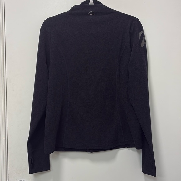 Beyond Yoga x Peloton Black Jacket - Picture 8 of 8